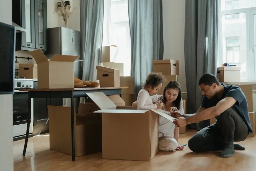 Salmon's moving & storage - the ultimate moving checklist: from planning to unpacking